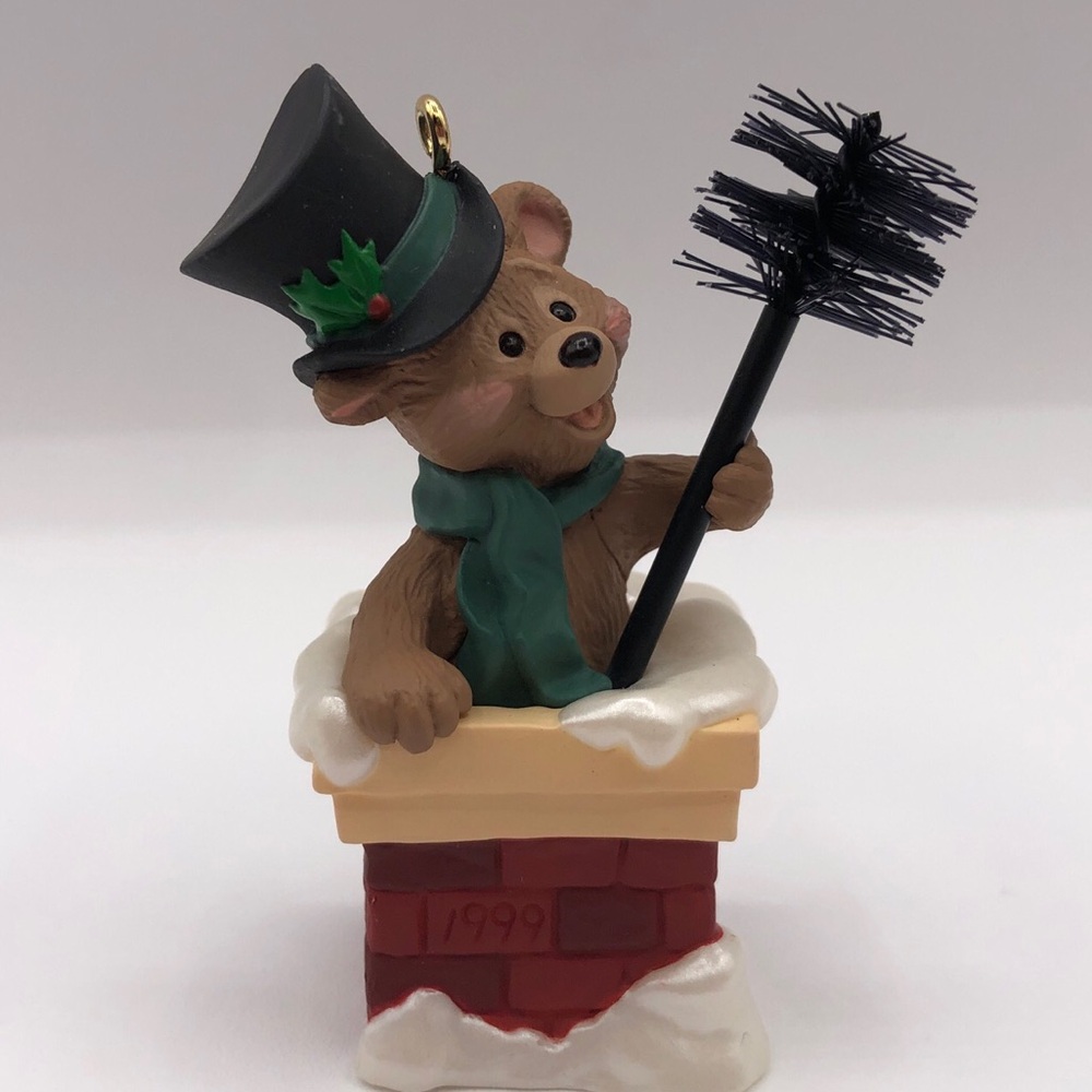Hallmark Keepsake Ornament 1999 All Sooted Up Handcrafted